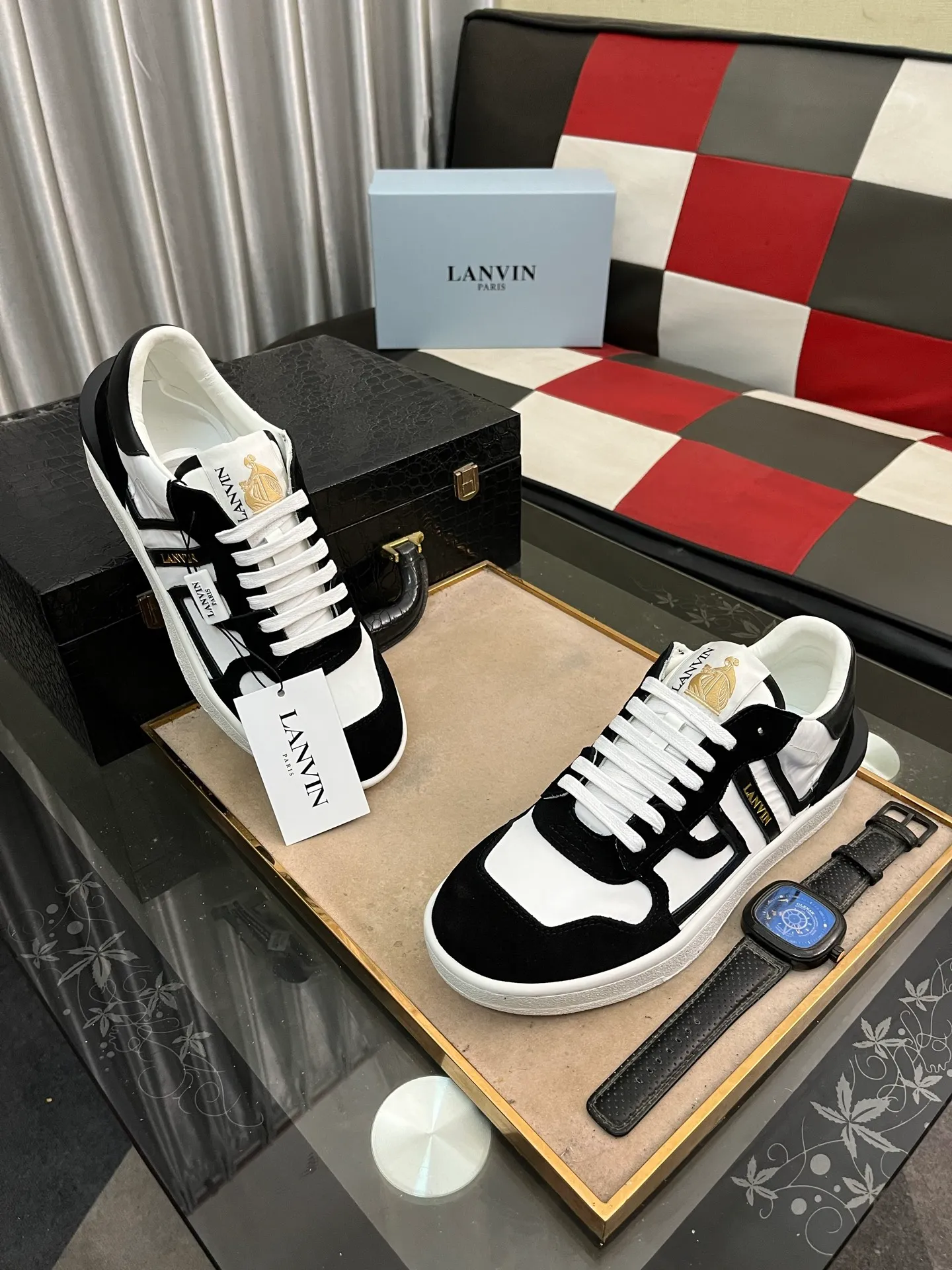 Men's men's shoes 💰540⌚️⌚️❗️Lanvin# Lanvin spring and summer series new colors latest lace up fashion casual forrest shoes running shoes ~ bumpr high quality couple series‼ ️ The latest trendy products of the season 🌈Many bloggers have started buying original models and custom-made them. The uppers are made of nubuck leather. They are very versatile, fashionable and casual, and are comfortable on the feet. Recommended for personal use! The original molded rubber backing with clear logo is wear-resistant. Standard code for couples: female code 35~40, male code 38-45